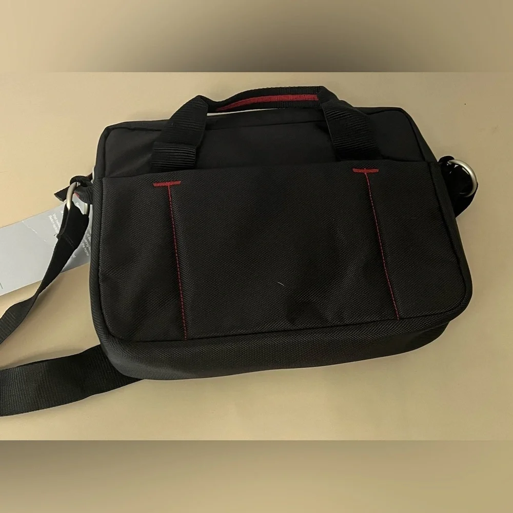 Belkin Top Load messenger laptop bag